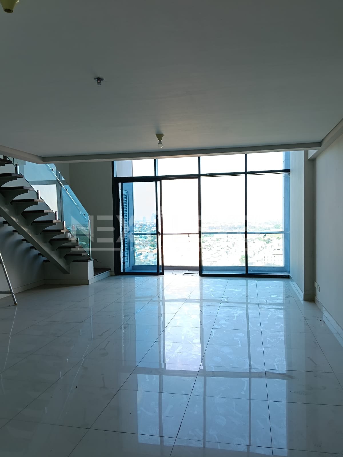 SOHO Skyloft Ciputra World New