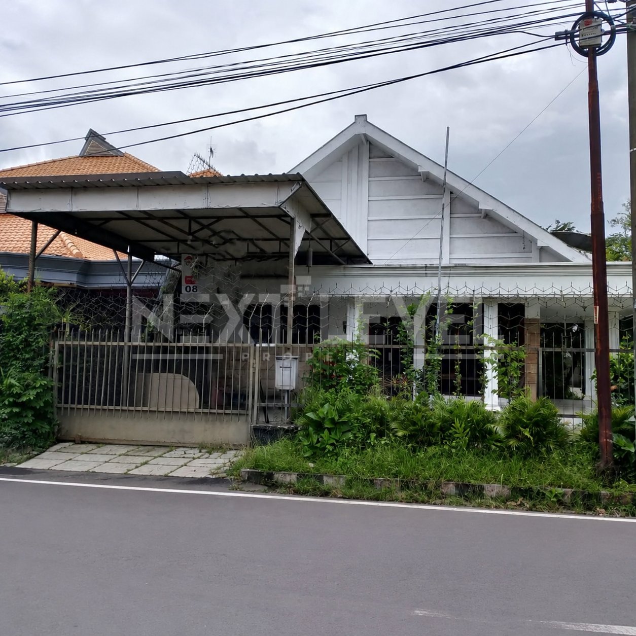 Hunian Premium Siap Huni di Jl. Sumbing. Dekat Universitas Brawijaya, Universitas Negeri Malang, Mall Olympic Garden, Malang Town Square (MATOS), RS Lavalette, Stasiun Kota Malang, Pusat Kuliner, Alun-Alun.MLG00076