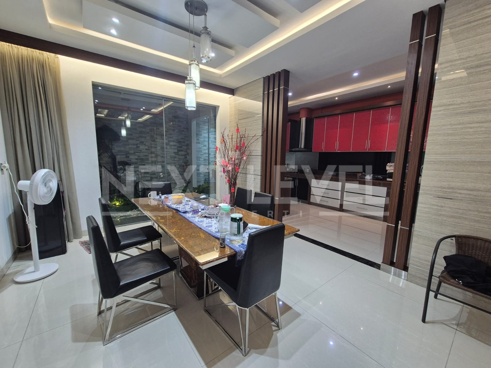 Dijual Rumah 2 Lantai di Golf Lake Residence Cengkareng - SHM
