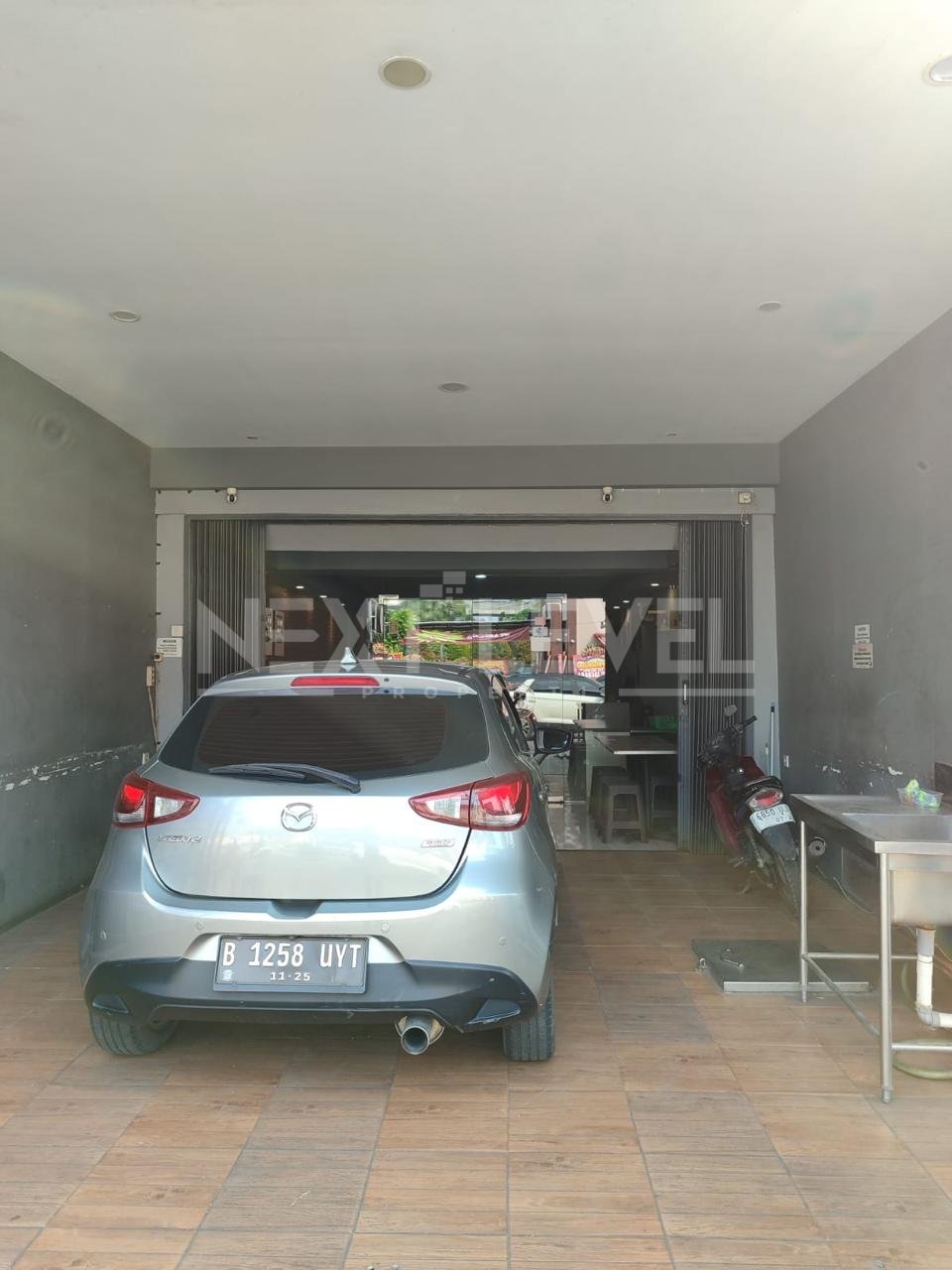 Dijual Rumah 2 Lantai di Muara Karang, Lokasi Strategis, Cocok untuk Usaha