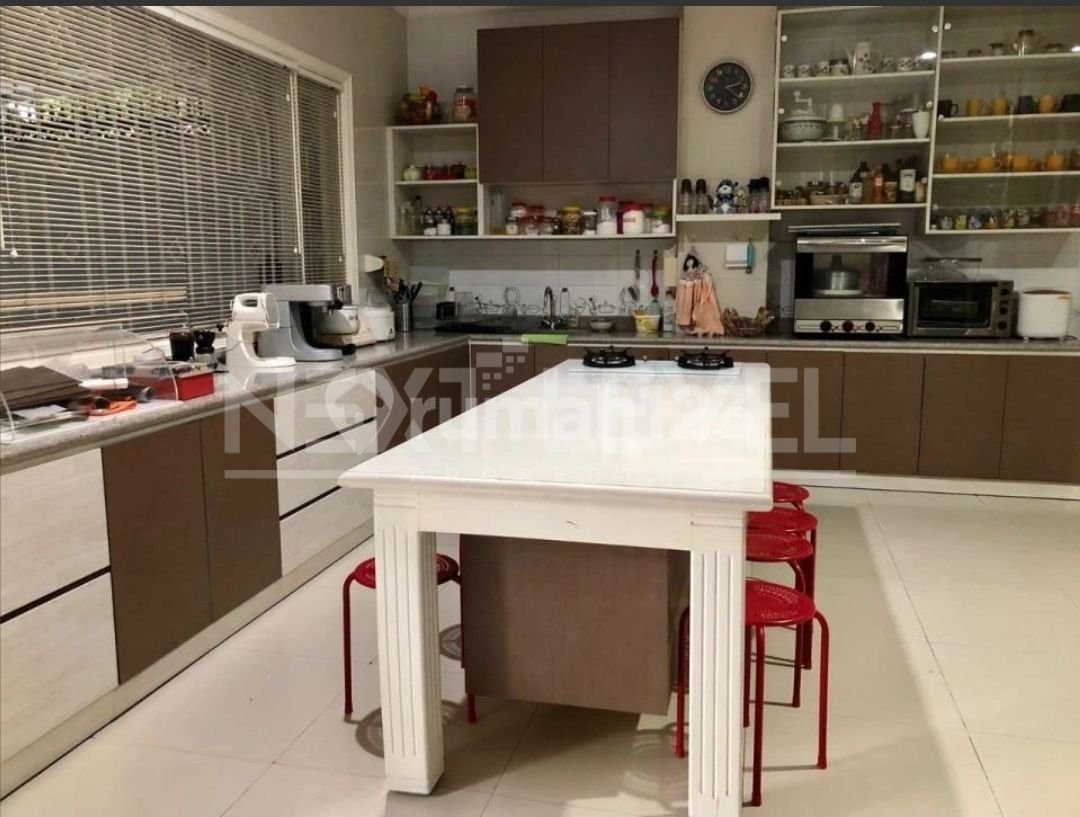Dijual Rumah Mewah Hook Graha Family Minimalis Strategis Siap Huni