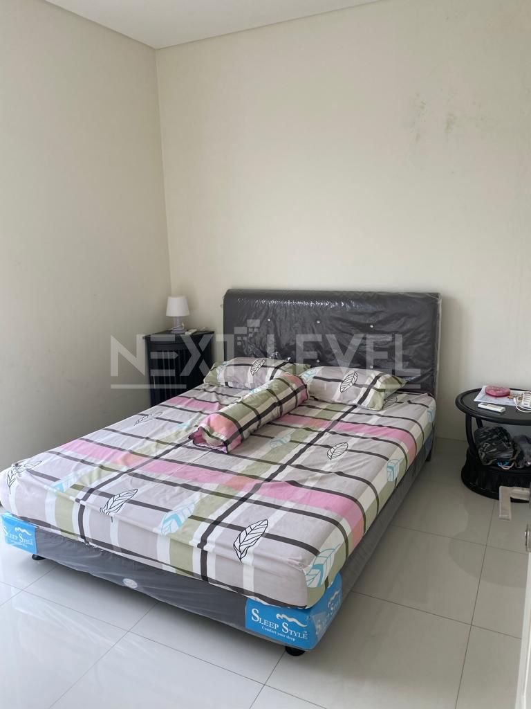 Grand Pakuwon dekat Food junction