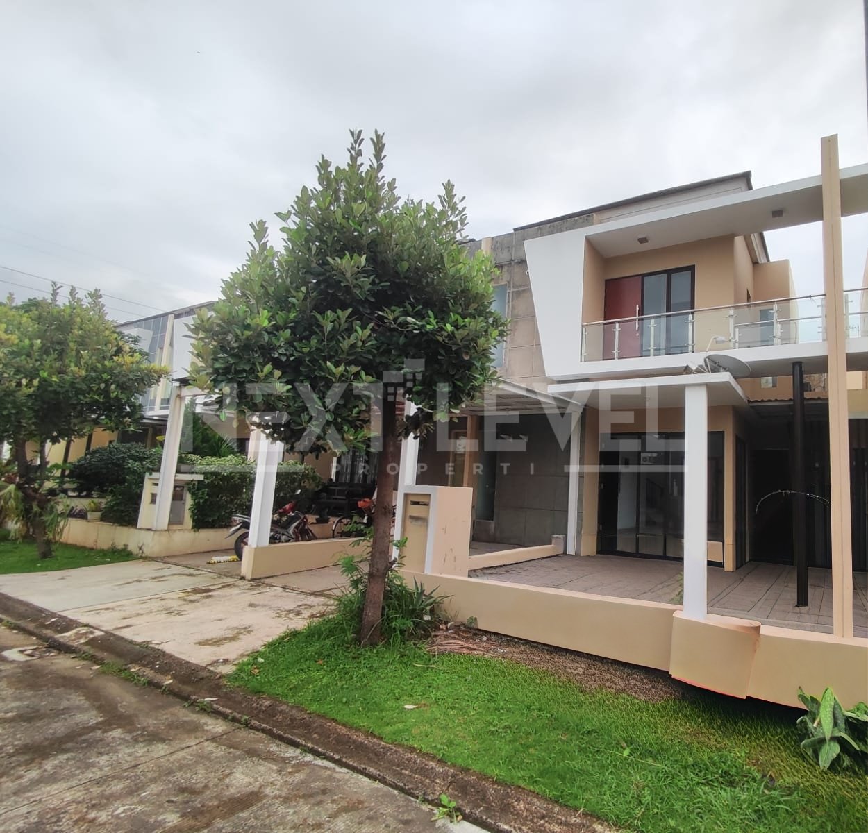 TERMURAH Dijual Cluster Arana Harapan Indah Bekasi