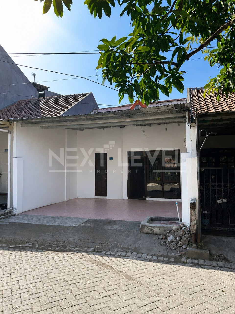 Dijual rumah babatan pratama sudah renovasi siap huni