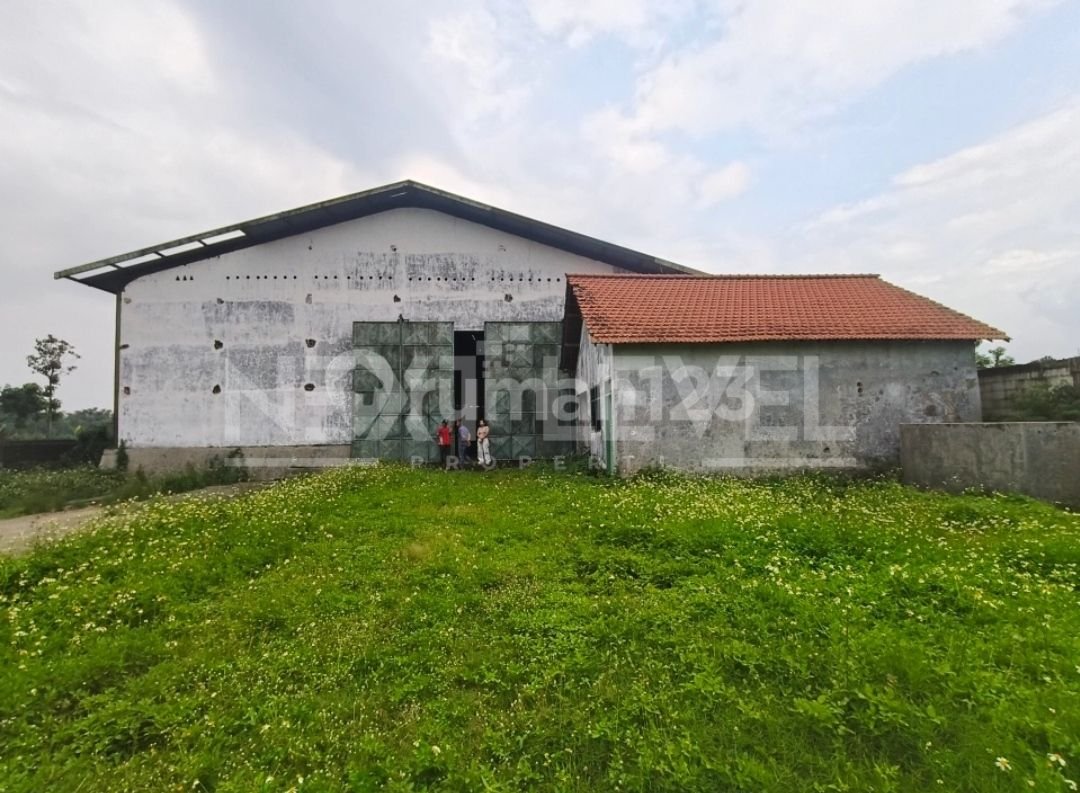 Dijual Gudang Raya Dlanggu Mojokerto Strategis Siap Pakai
