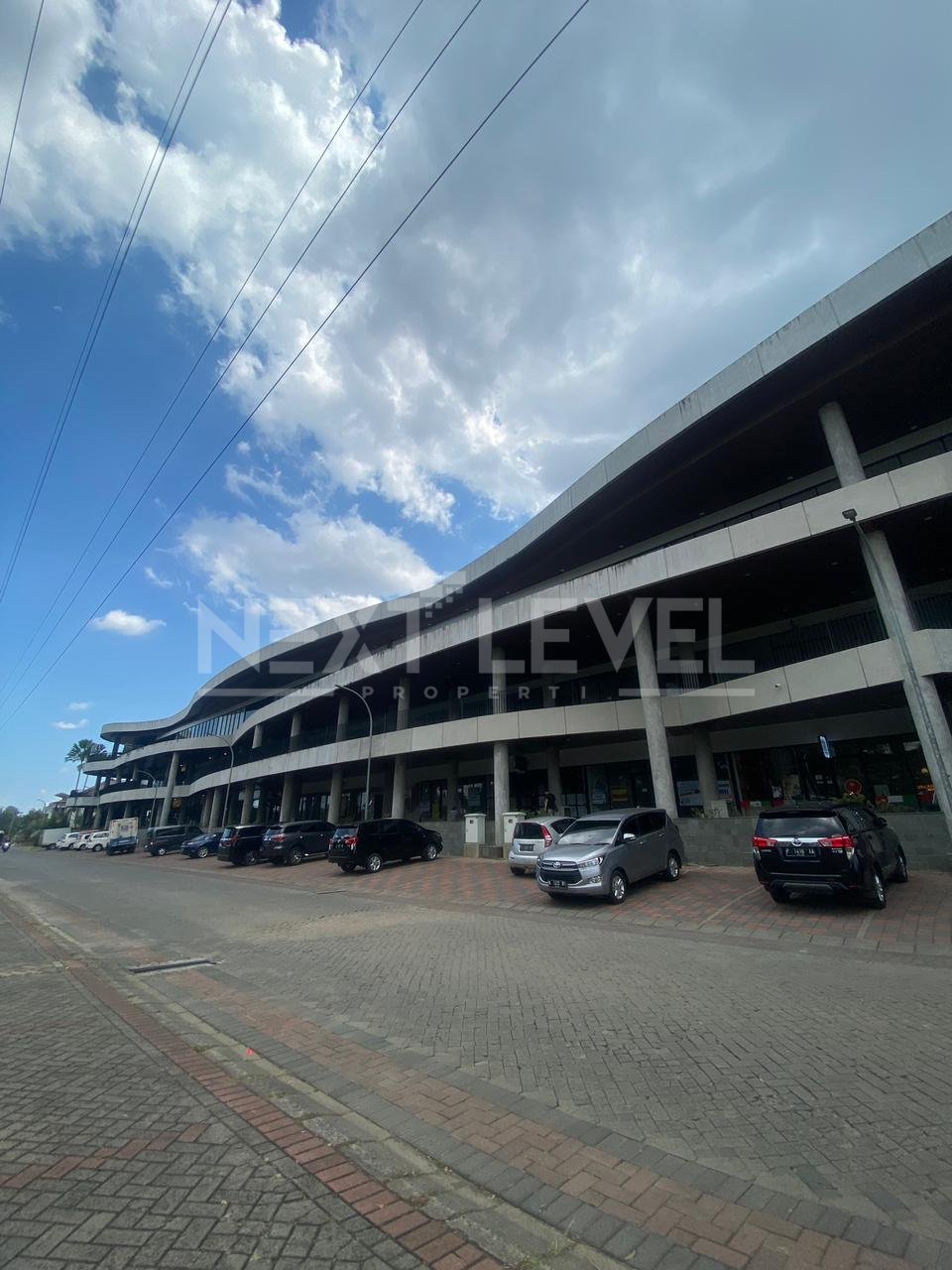 Ruko Exclusive di Elpico Mall Tidar. Dekat dengan Universitas Brawijaya, Universitas Negeri Malang, dan Jalan Soekarno Hatta. MLG00087