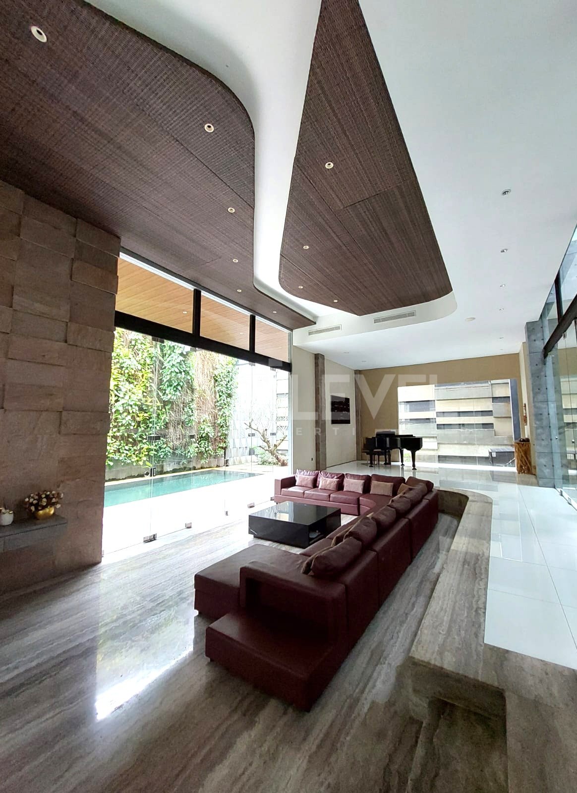RUMAH MEWAH PRIVAT POOL DEPOK JOGJA
