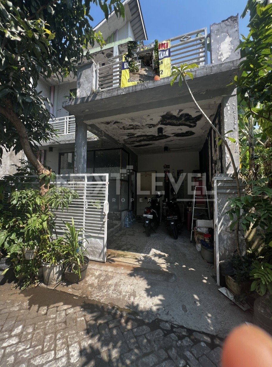 DIJUAL RUMAH 2 LANTAI – PERUMAHAN RIVERSIDE E MALANG