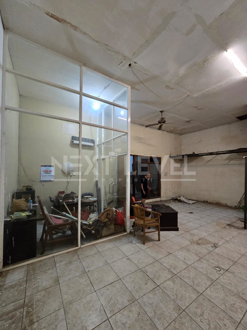 Dijual/sewa ruang untuk usaha di jagir wonokromo