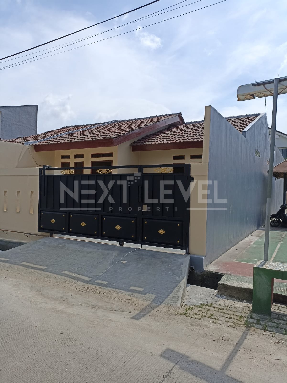 Dijual rumah bulevar hijau harapan indah bekasi 