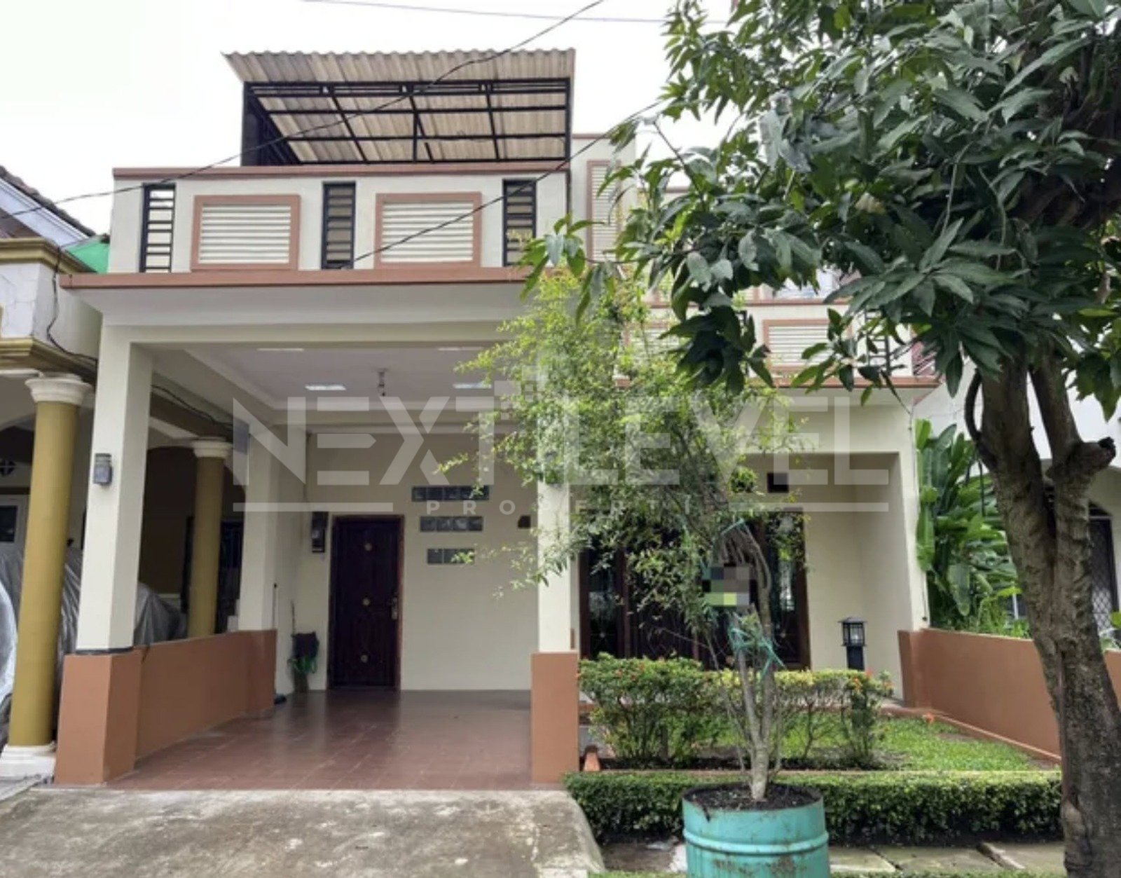 JUAL RUMAH di lippo Cikarang 