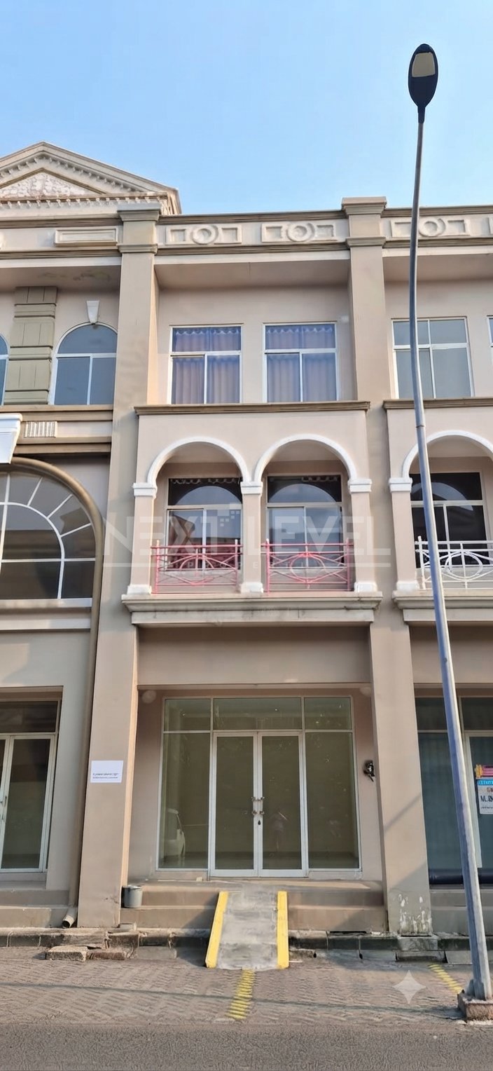 Jual cepat ruko 3 lantai dekat Freshmarket Grand Galaxy City bisa KPR
