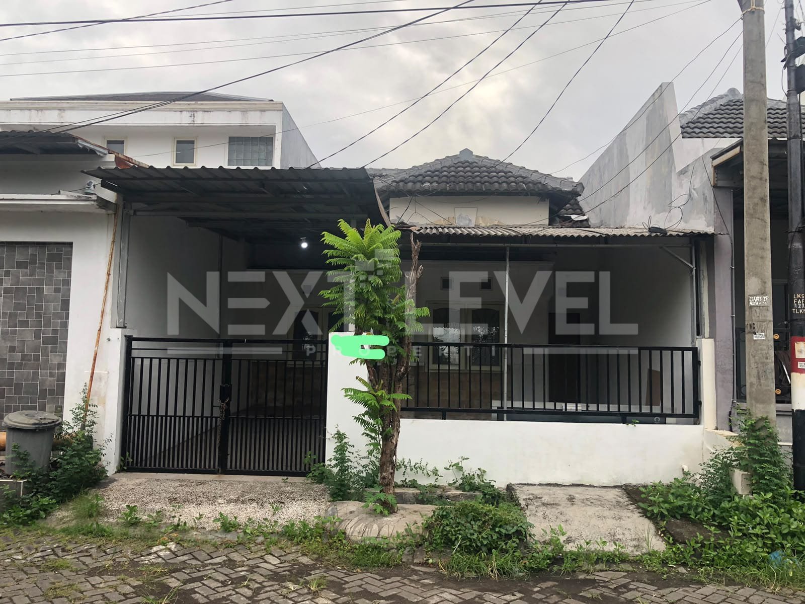 DIJUAL RUMAH PERMATA SAFIRA MURAH LOKASI DEPAN
