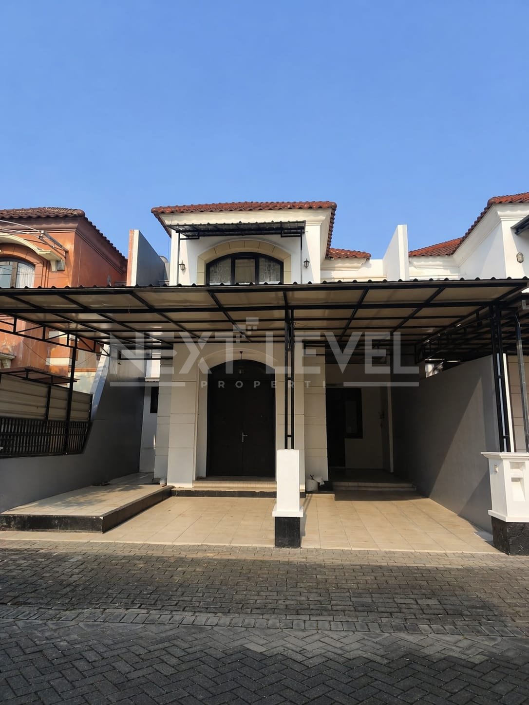 DIJUAL RUMAH CIAMIK DI WISATA BUKIT MAS CLUSTER ROYAL PALAIS SURABAYA 
