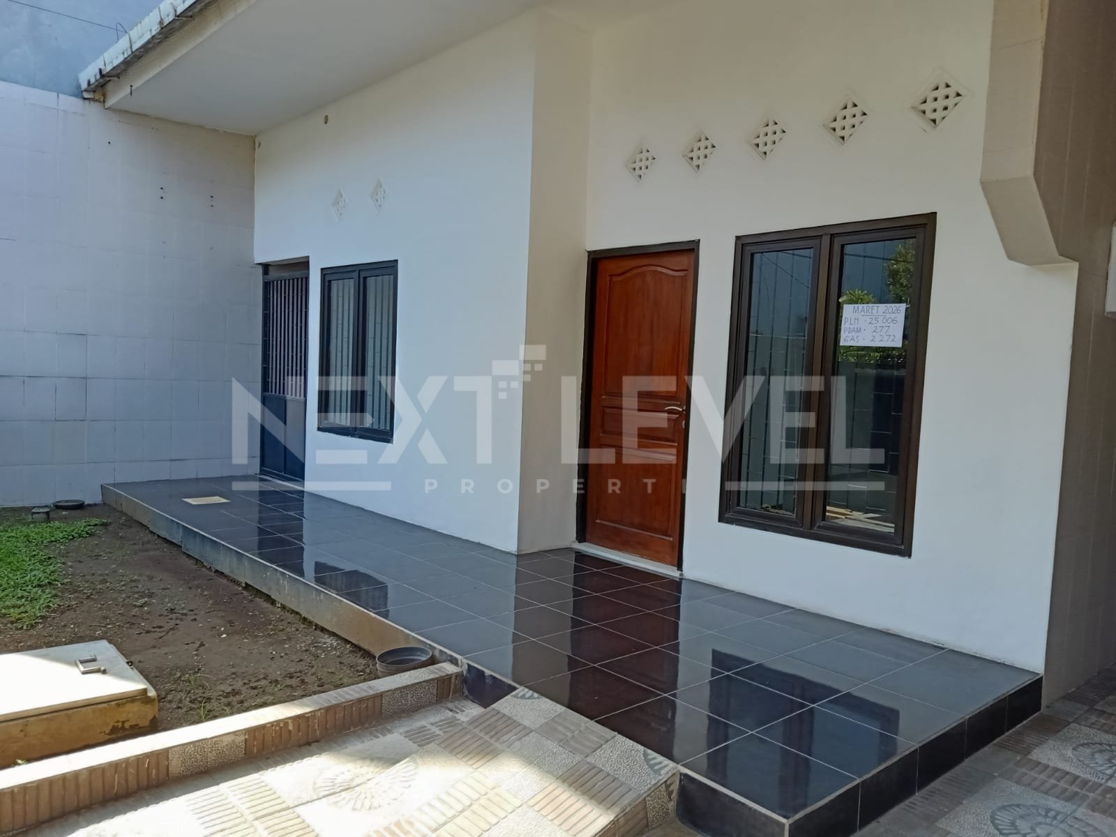 Disewakan Rumah minimalis siap huni di deltasari indah, Waru.