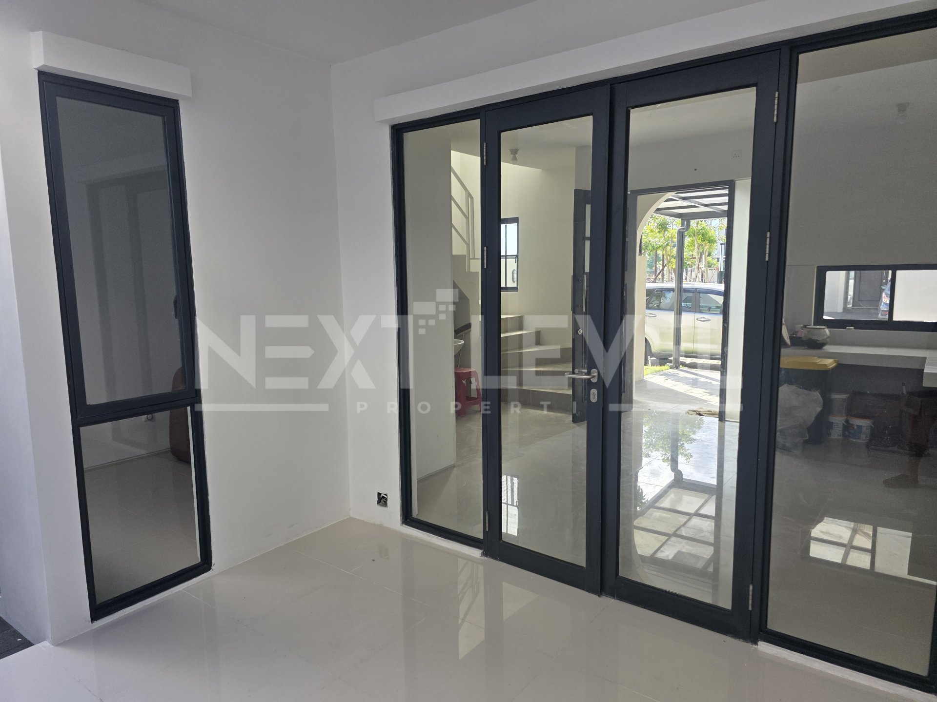 Disewakan Rumah Baru di Gunung Anyar Surabaya