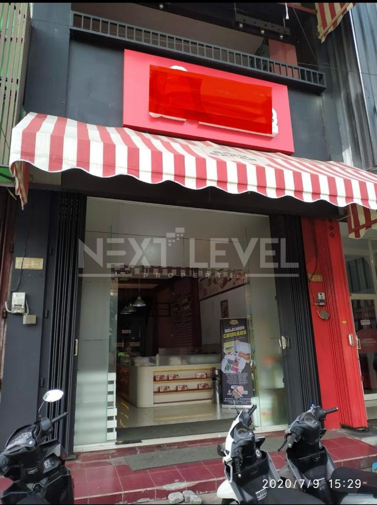 Ruko Grand Soekarno Hatta Malang. Dekat Kampus UB, Kampus UM, Polinema, Mall Dinoyo City, dan Exit Tol Malang.MLG00150
