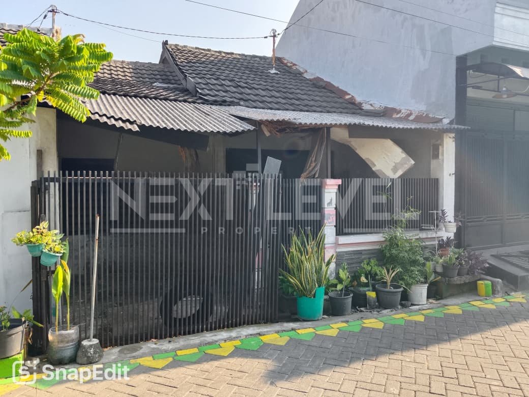 Dijual Rumah Hitung Tanah di Wadungasri 