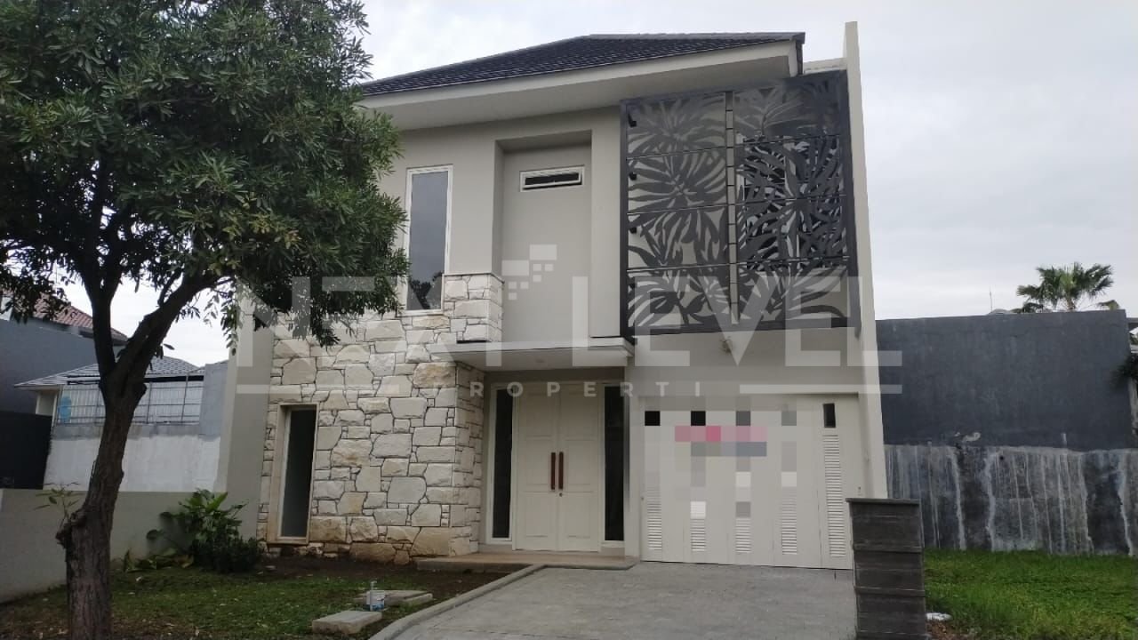 Dijual rumah bagus di the mansion pakuwon indah