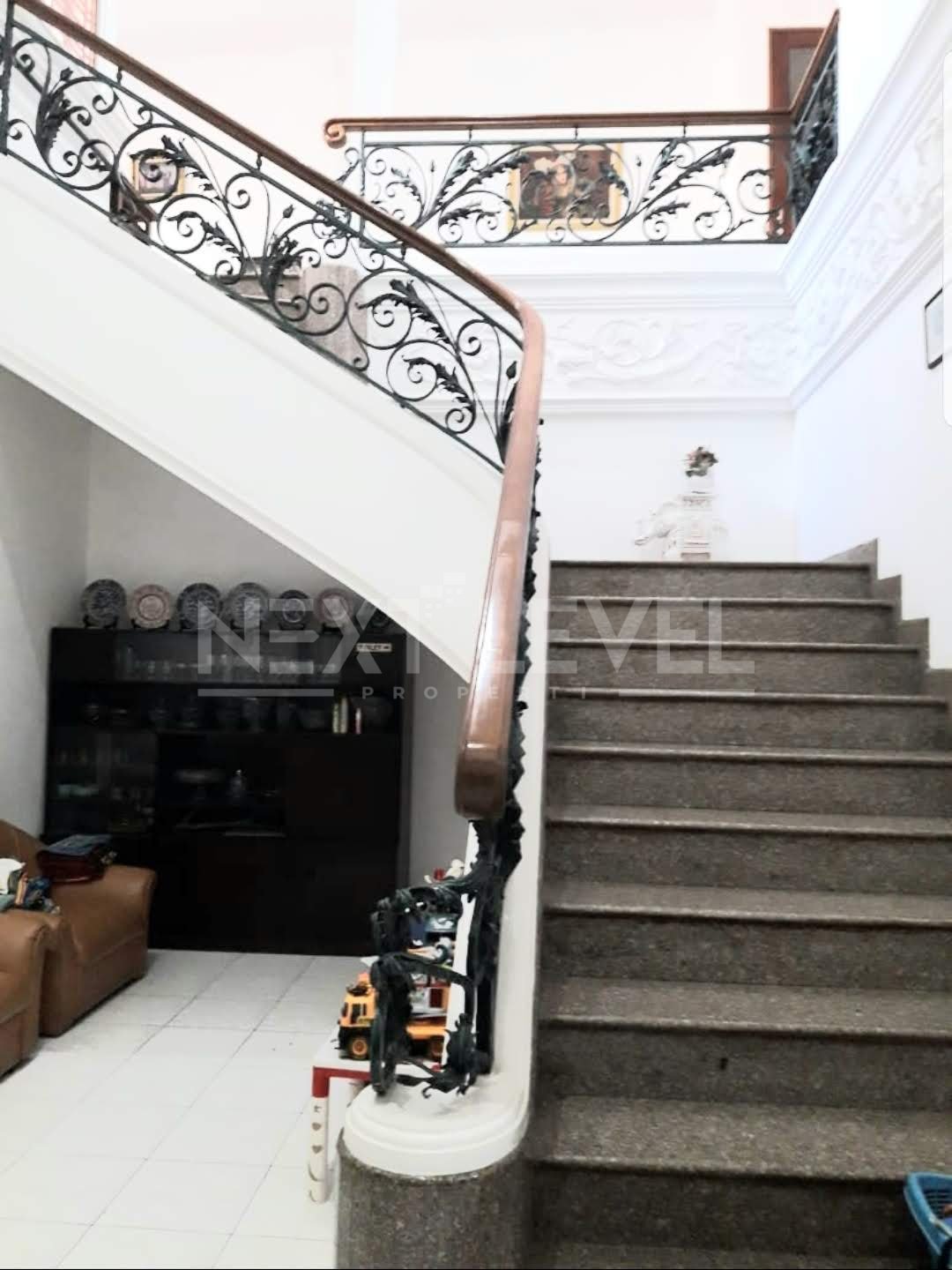 DIJUAL RUMAH DI GUBENG SURABAYA PUSAT