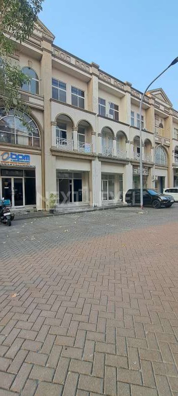 Dijual ruko 3 lantai dekat SPBU BP Grand Galaxy City bisa gandeng 2