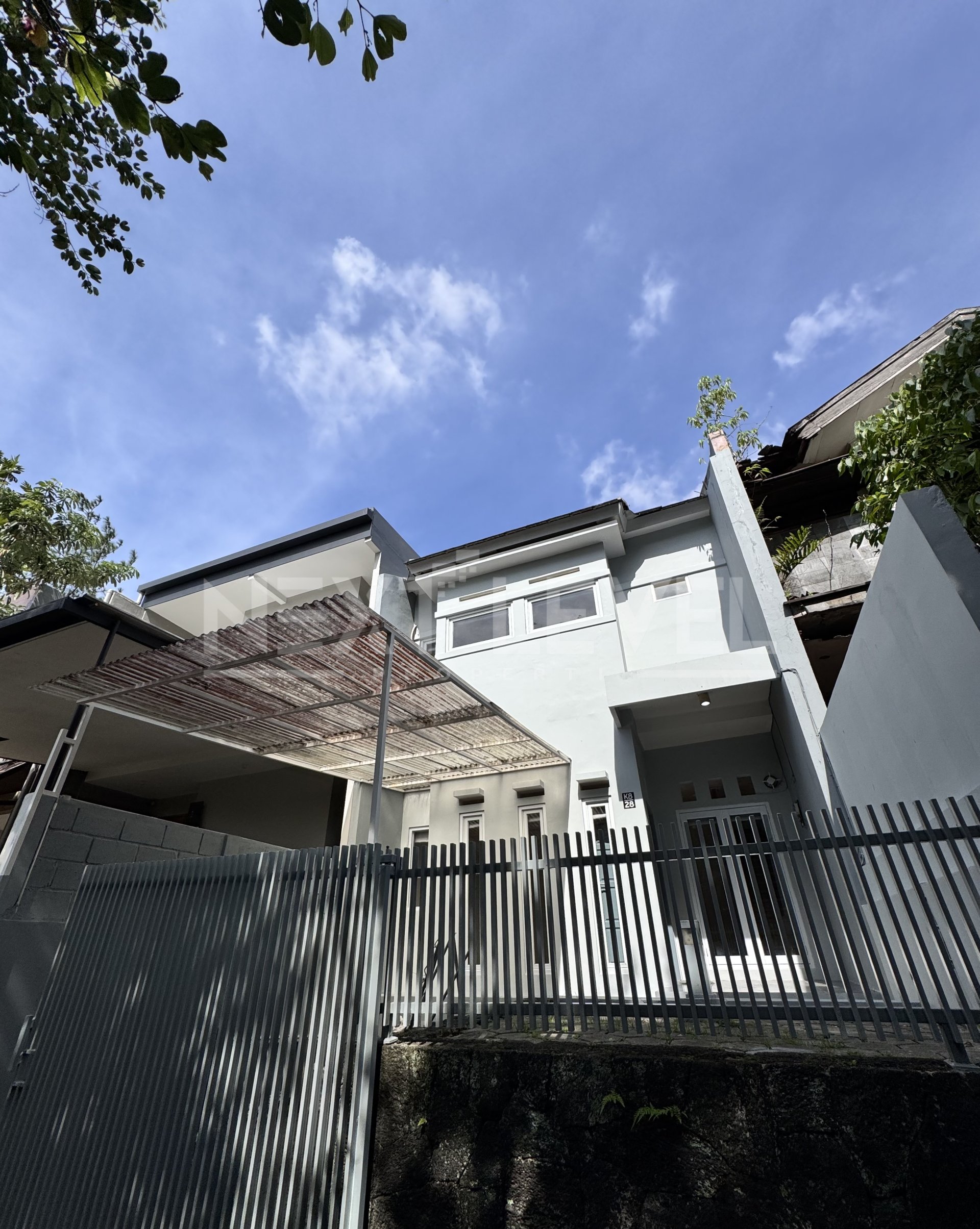 Dijual Rumah Minimalis Modern Setraduta Bandung 