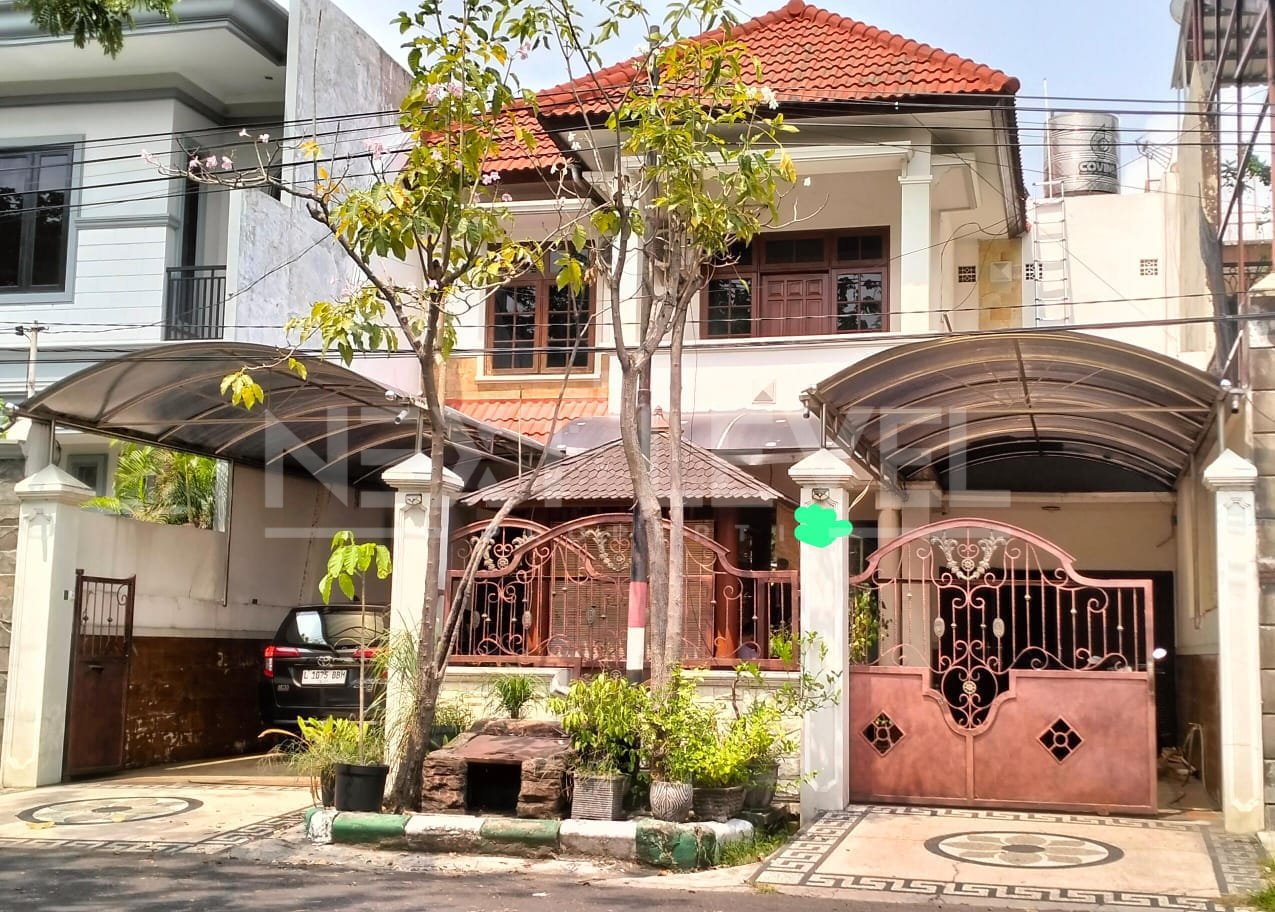 Dijual Cepat Rumah 2 lantai Siap Huni di Boulevard perumahan Taman Pondok Indah Wiyung 