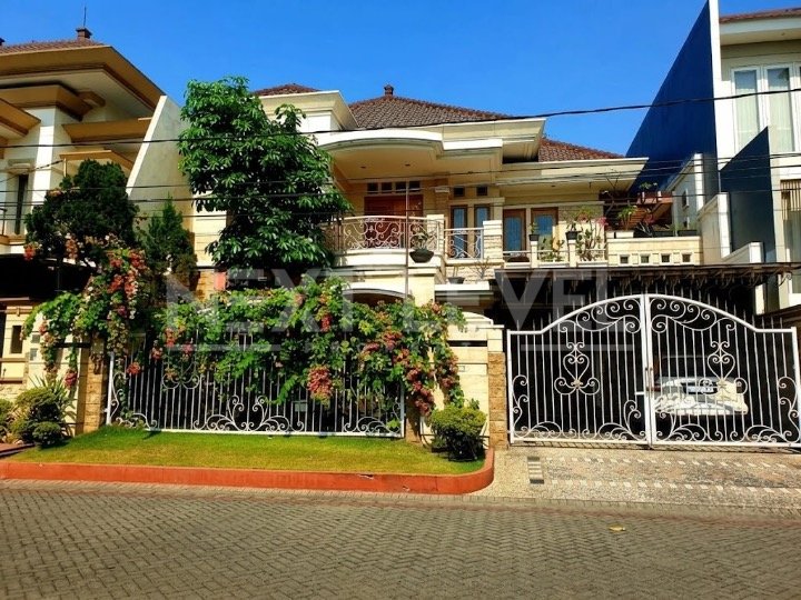 Dijual Rumah Siap Huni di Galaxi Bumi Permai Araya 1 Surabaya Timur
