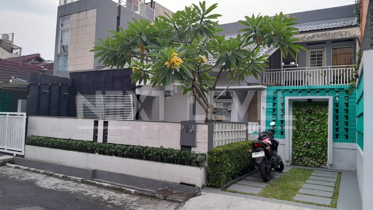 Rumah Asri dan nyaman siap huni di Margahayu Raya Bandung 
