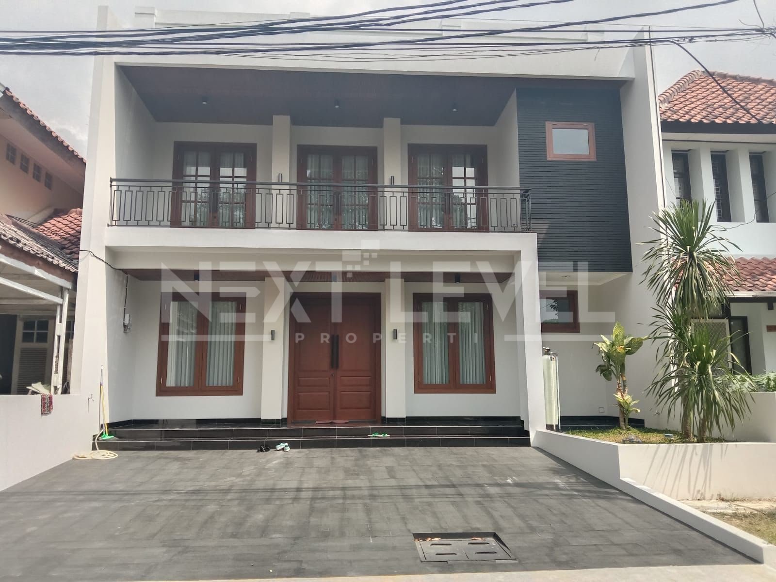 Disewa rumah taman dago lippo cikarang
