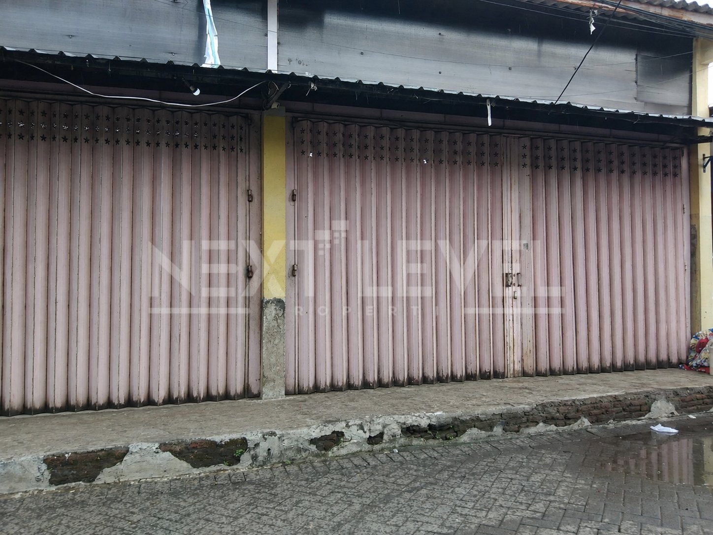 Dijual Gudang di Simpang Darmo Permai Surabaya 