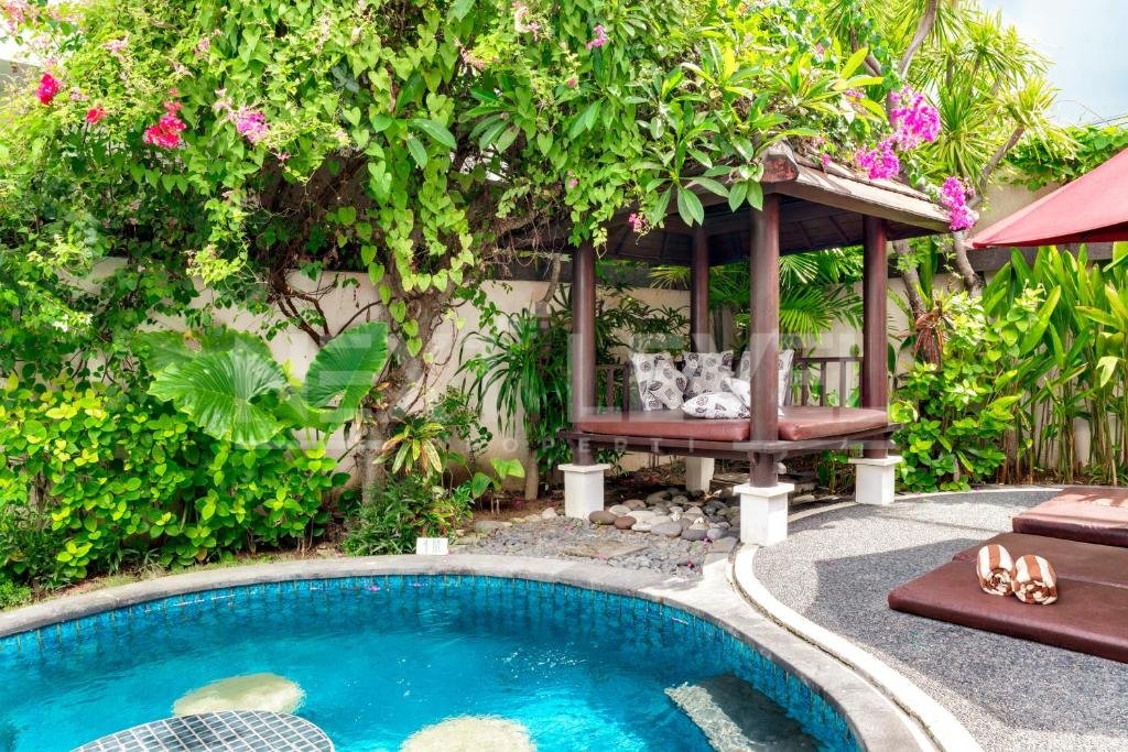  Exclusive Villa Complex for Sale in Nusa Dua, Bali