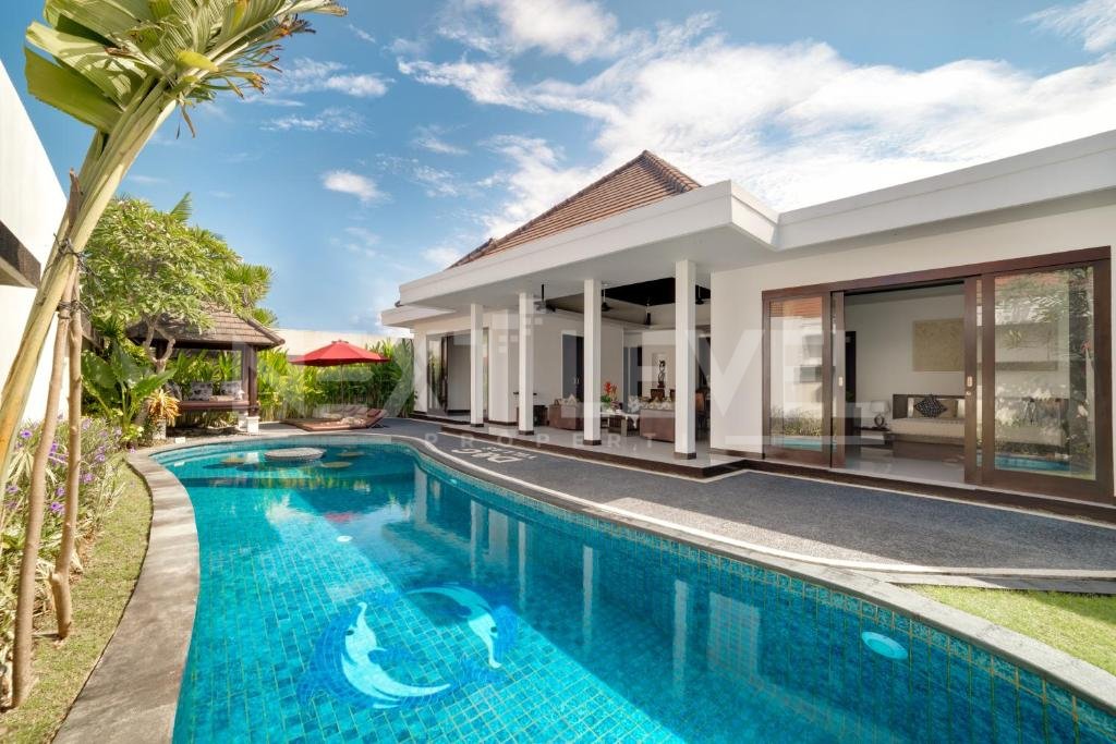  Exclusive Villa Complex for Sale in Nusa Dua, Bali