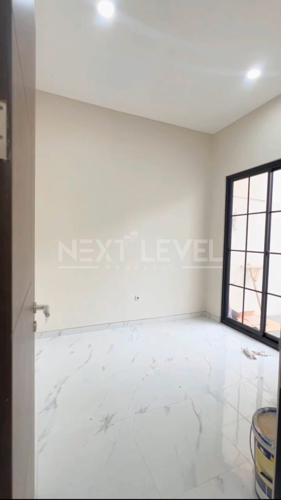 Dijual Rumah Baru di Perumahan Elite Surabaya Timur
