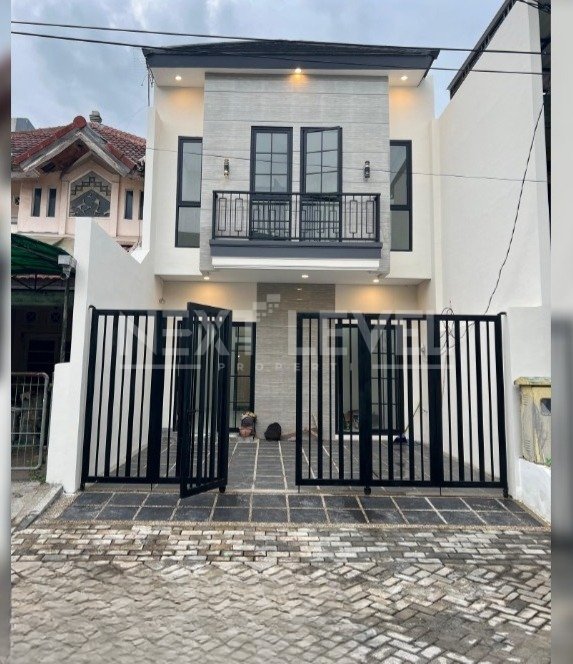 Dijual Rumah Baru di Perumahan Elite Surabaya Timur