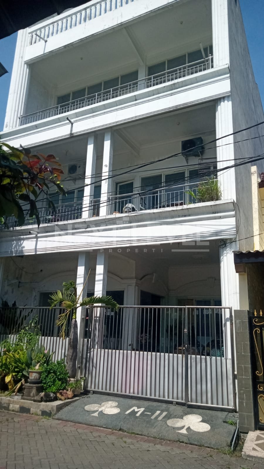 Jual Rumah  jl.Karah 