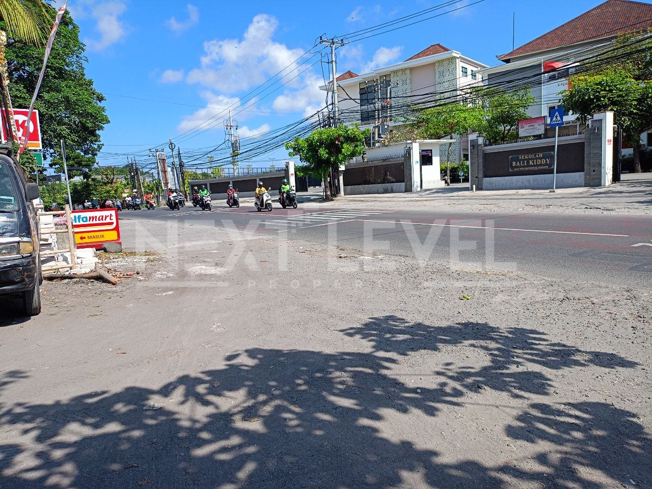 Land for sale 