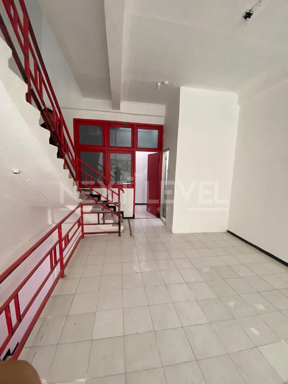 DISEWAKAN RUKO NOL JALAN RAYA PANJANG JIWO SURABAYA 