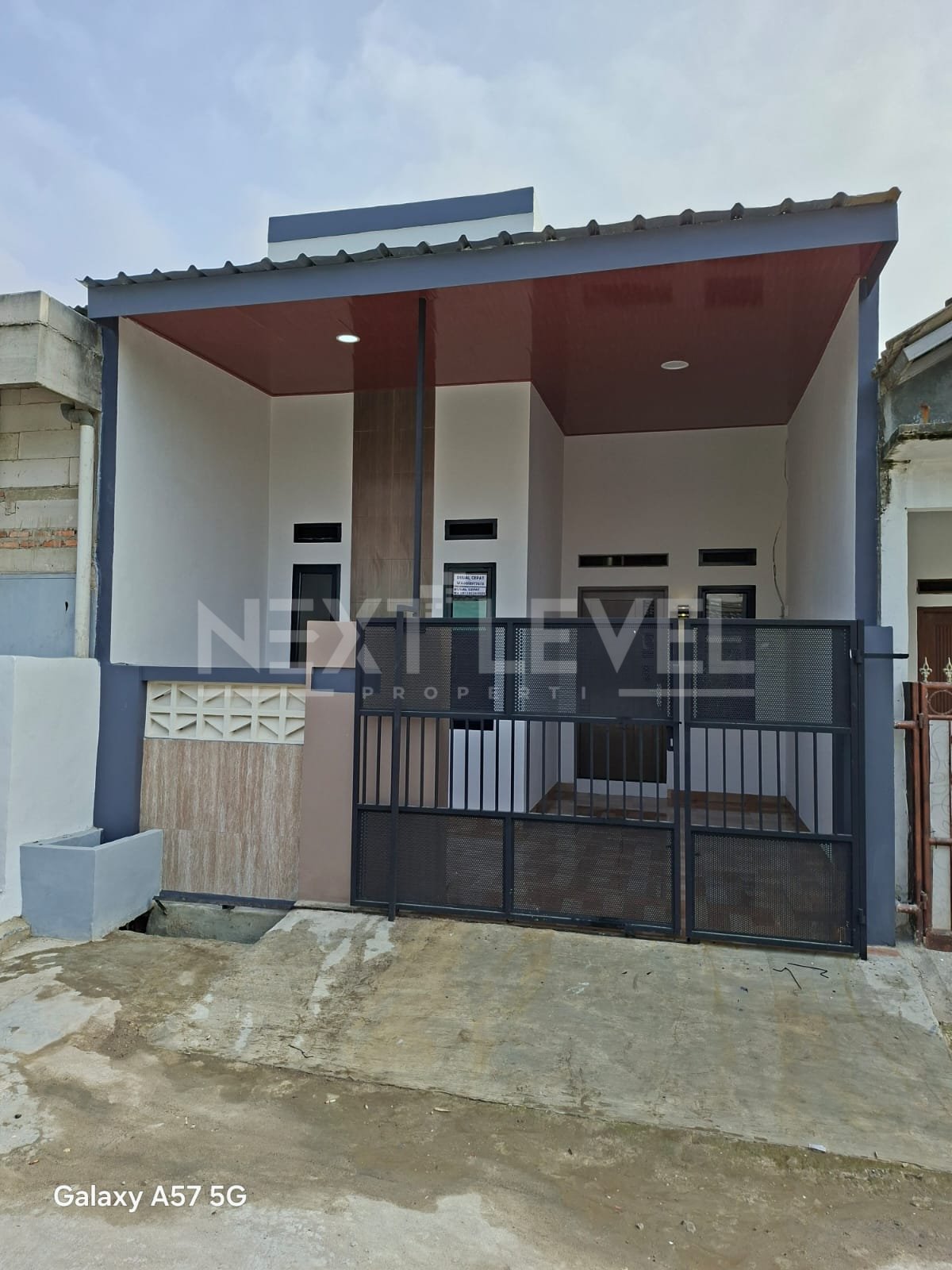 Rumah murah baru renovasi bagus siap huni lokasi di Villa Gading Harapan Bekasi Utara 