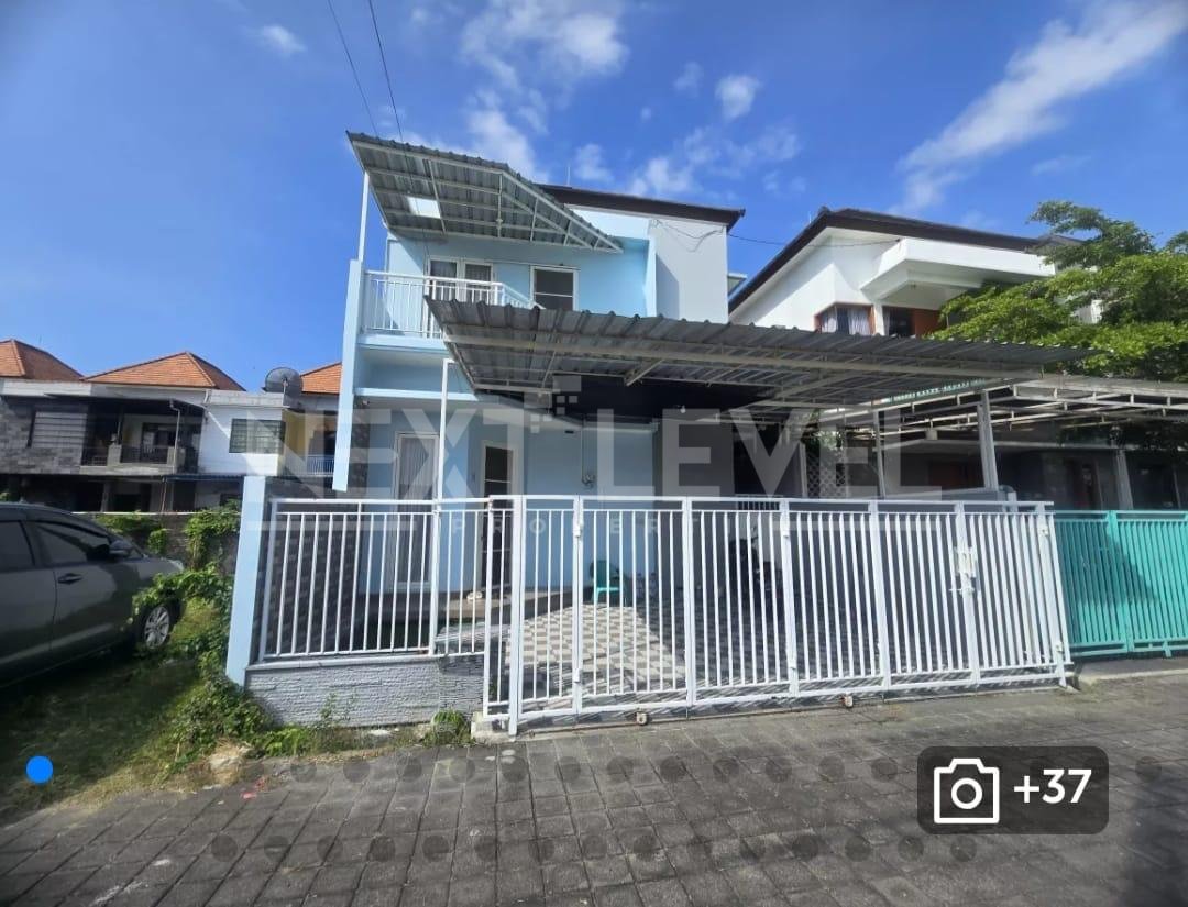 Rumah 2 lantai siap huni 