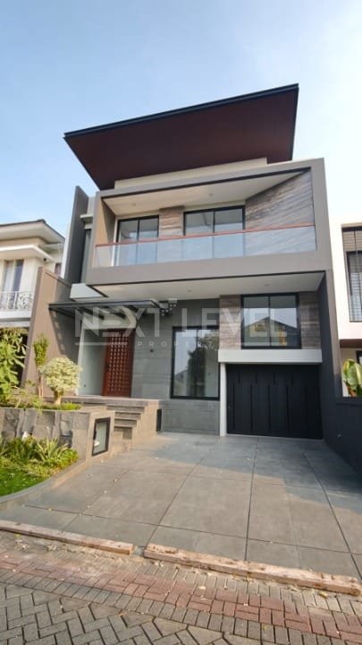 Dijual rumah di the mansion Pakuwon indah Surabaya barat
