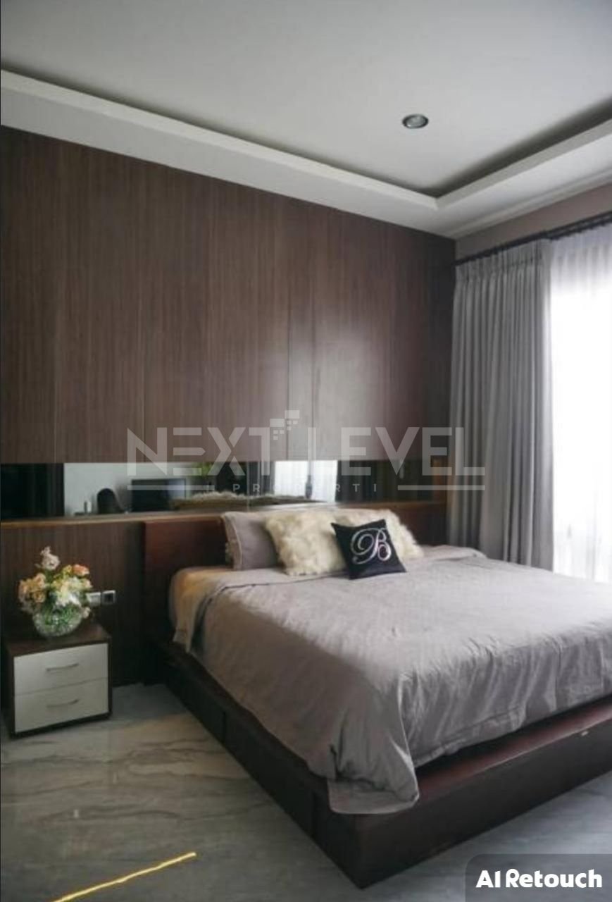 Dijual Rumah Daerah Perumahan Pakuwon Indah Minimalis Strategis Siap Huni