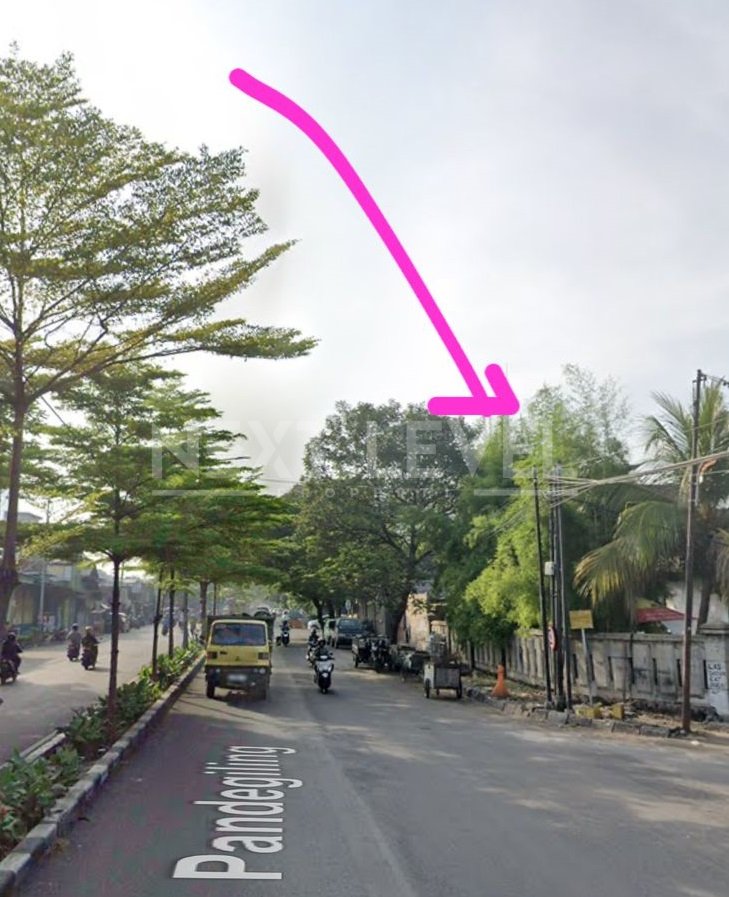 dijual tanah dan bangunan di pusat kota 