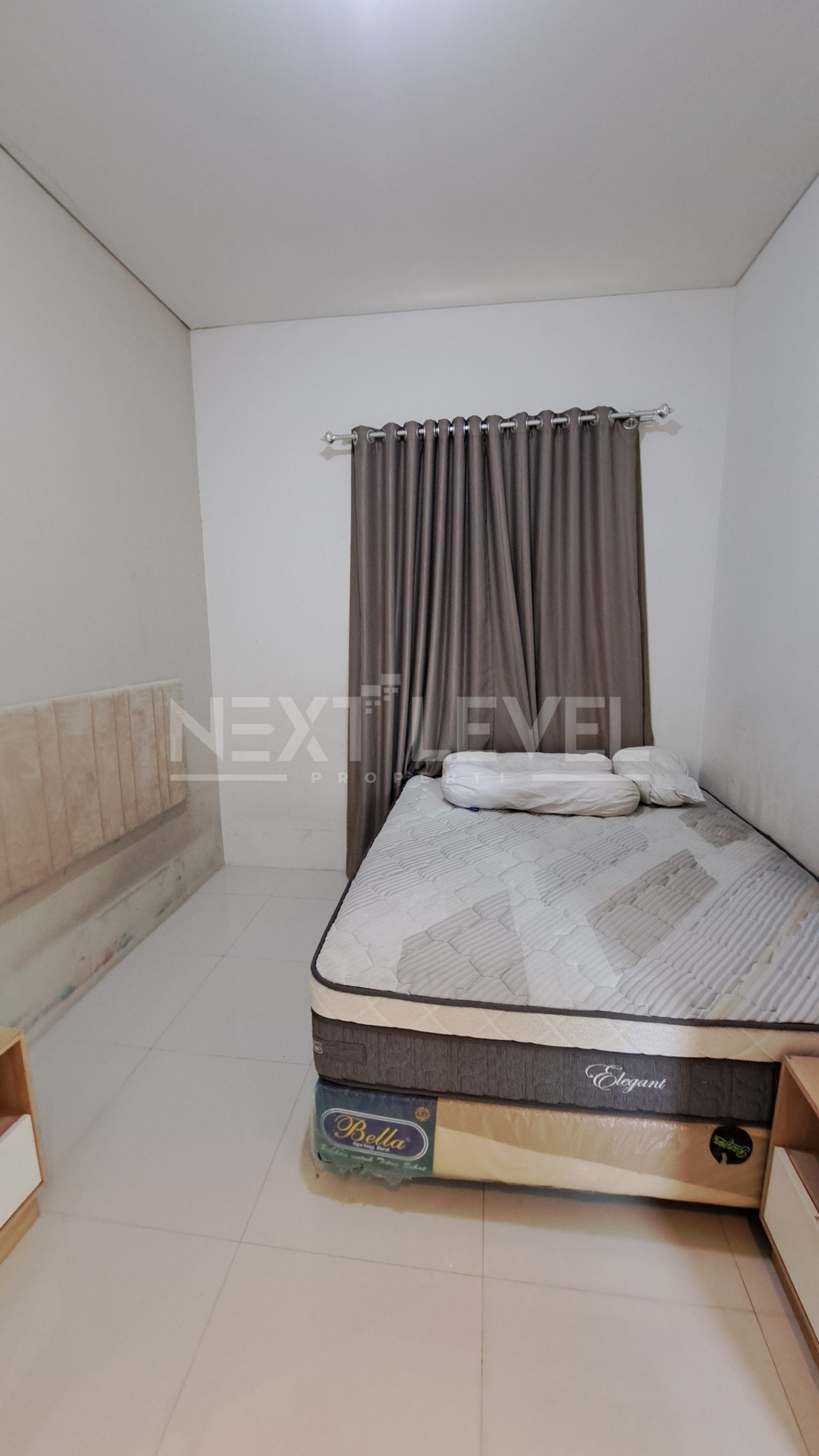 Di Jual Rumah Full Furnish 2 Lantai di Greenland Residence Menganti Gresik
