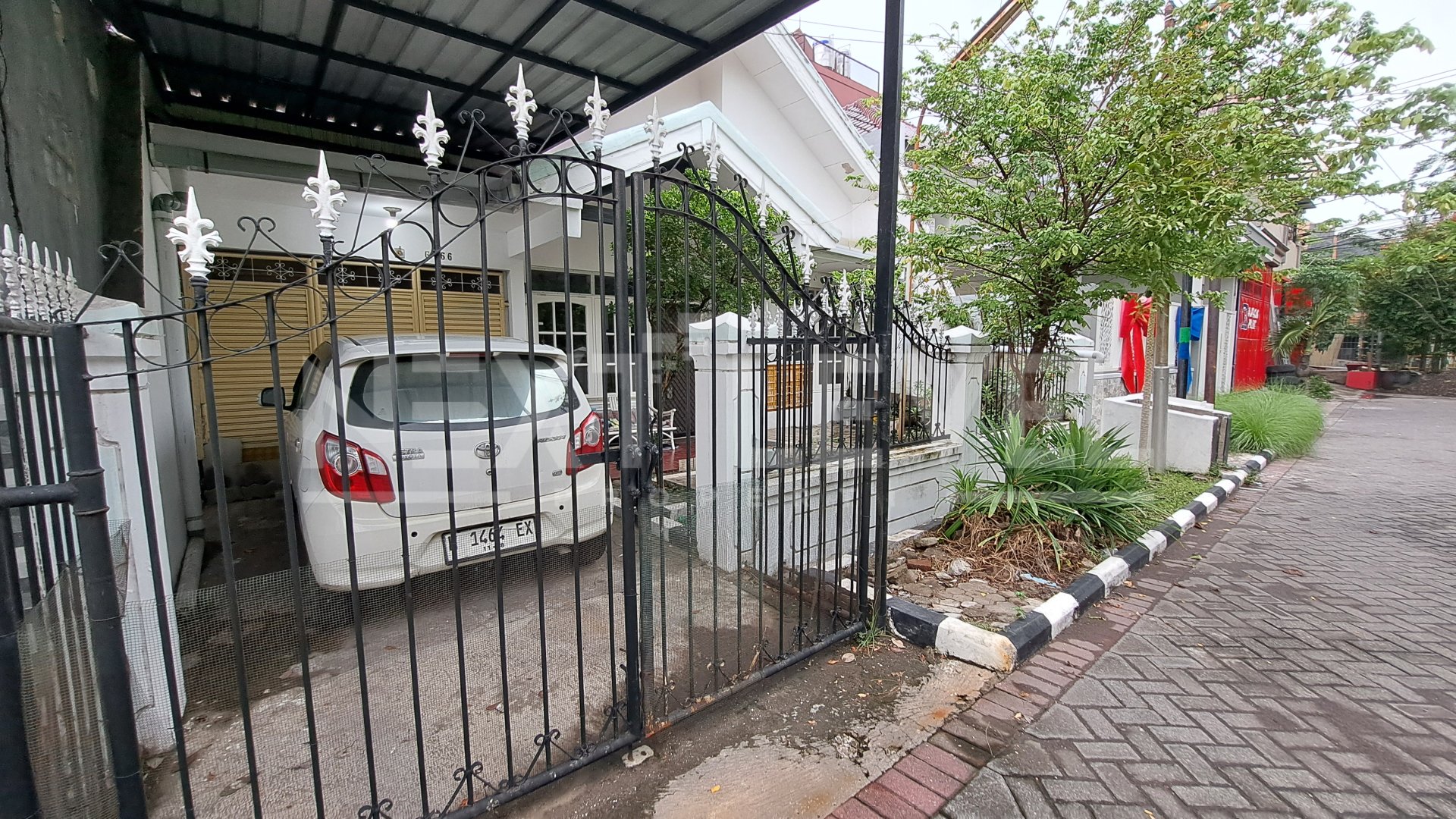 Nego Sampai Deal Di Jual Rumah Siap Huni Di Klampis Anom Surabaya