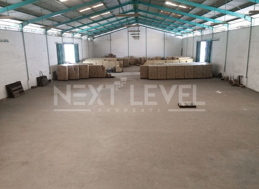 Dijual Gudang Margomulyo Permai Strategis Siap Pakai