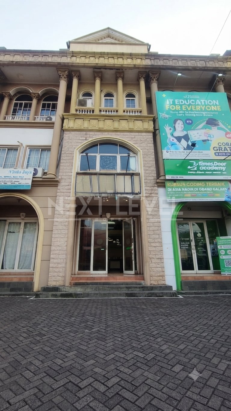 Jual rugi ruko 3 lantai dekat Victoria Garden dan pasar tradisional Grand Galaxy City