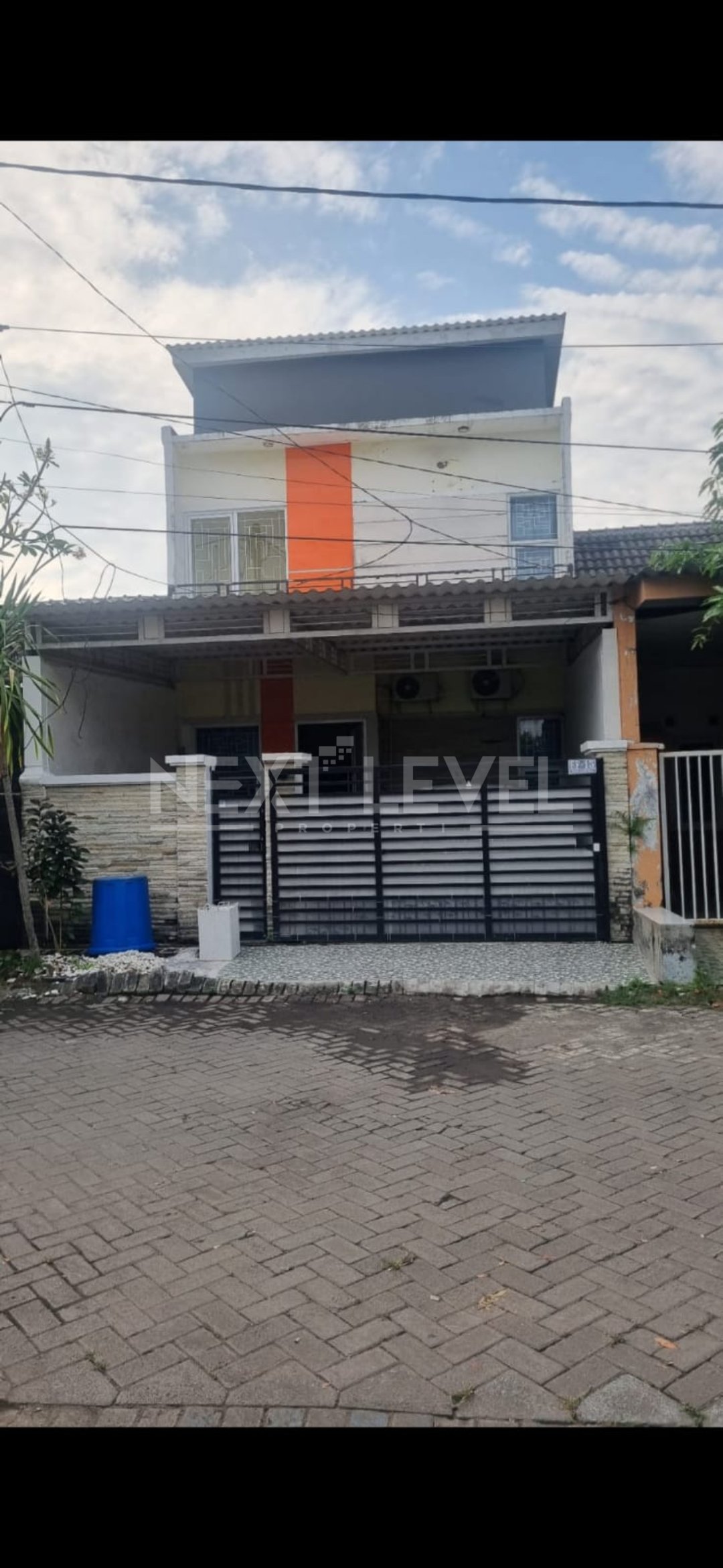 Rumah 2 lantai di Puri Indah Sidoarjo 