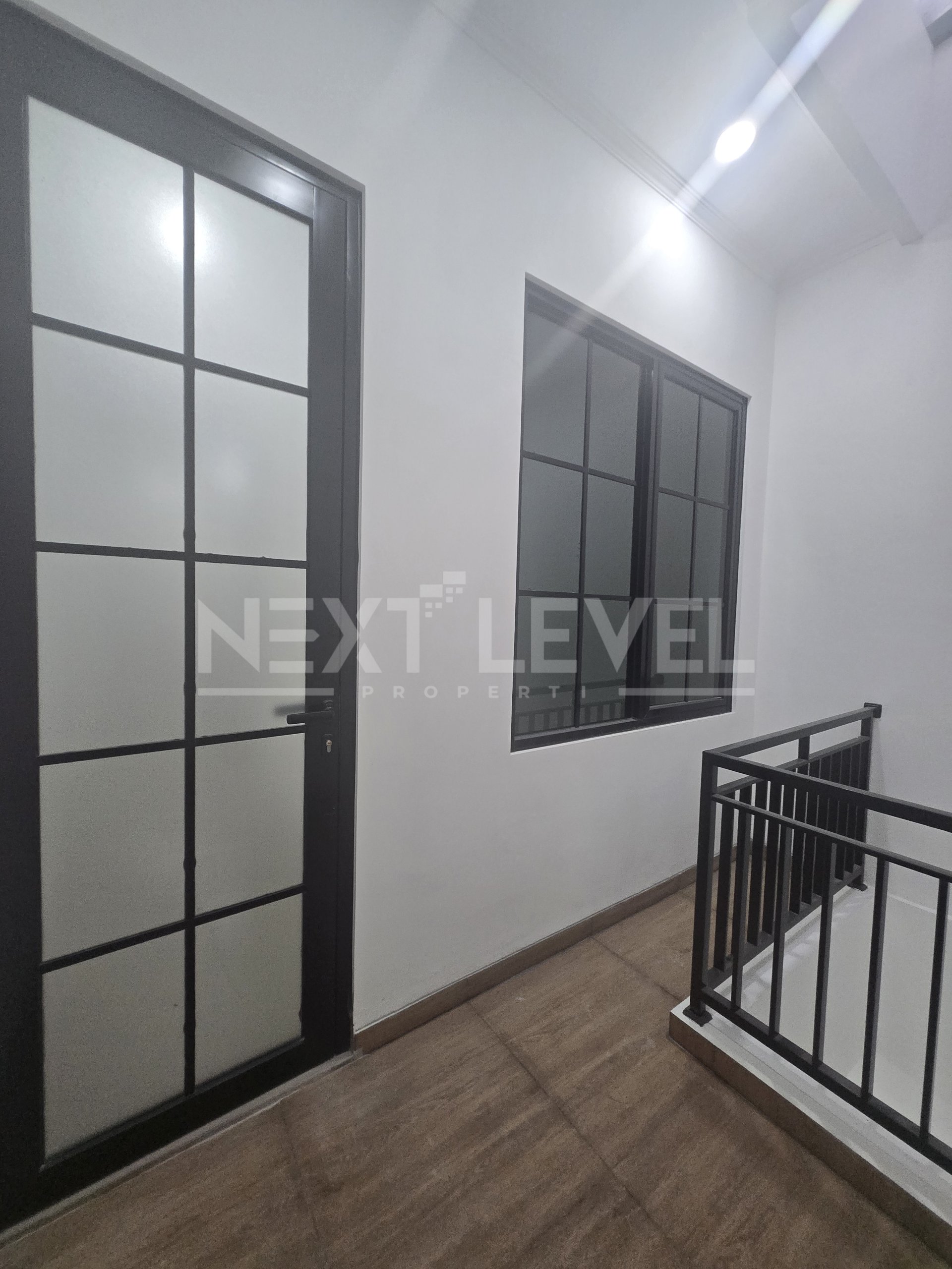 Rumah 2 lantai di jatiasih 600 jt-an Gratis biaya biaya