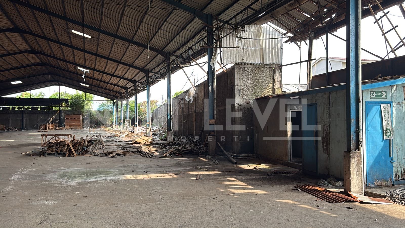 Dijual / Disewakan EX Gudang Kayu Di Sungai Tiram, Marunda, Cilincing, Jakarta Utara